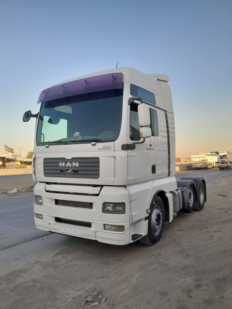 سلام عليكم للبيع مان تيكه مديل 2007سنكل أمامي ثابت مكينه انجكتر 430كير اوتوماتيك تبريد رتايدر هاف ثلاجه جوبلسات جديده باتريات جديده دبل تانكي   رقم ميسان سنويه لل 29 مربوطه براد شمتز مديل 2006سمك 5ارتفاع 265 تخم تاير دنكير رفاع جهاز سيمكس تو شاشه ميتين أوربي سله سبيرات صندوك عبار شاصي بس الركبه سياره جاهزه للشغل السعر 310او بيهه مجال مكاني بغداد للإستفسار الاتصال ***********
