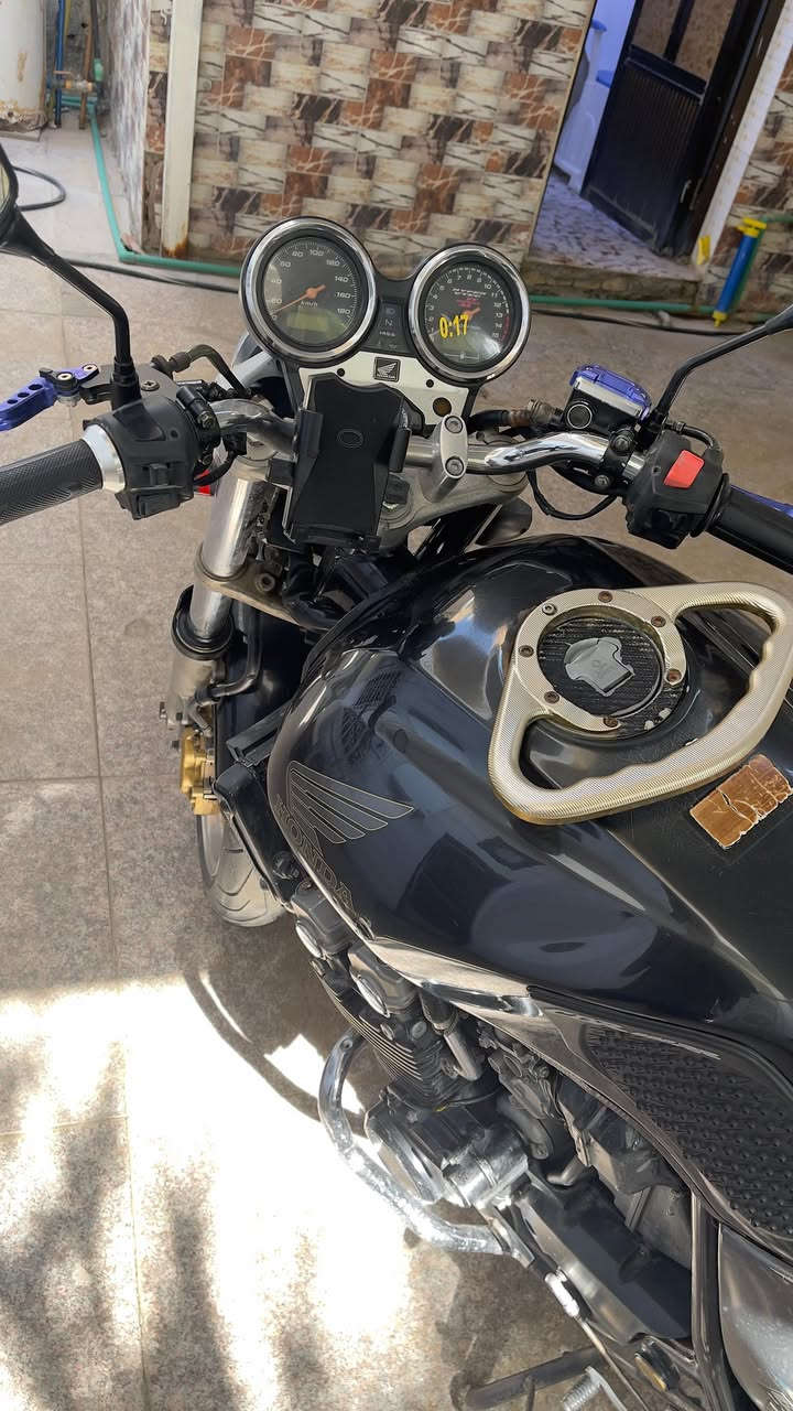 لليدور اصورلي ومداور ثاني يوم يقرا المنشور
رقم انكليزي وسنويه اصولي اصولي مو ترميز👍🏻👀

🔥CB400🔥

جيل ثاني هايبرد سكيورتي 16ولف🔥

مكينه مبدل رنكات بيه 👍🏻☺️

كهربائيات مابيهن اي مشكله ❤️

سعرررر سعررررر سعررررر 19$

مكان الدراجه ناصريه مركز توصيل ماعندي انت تجي تشوف تقتنع وتحتار بيه  

مامتواجد ع الفيس ولا اقرا التعليقات الشراي  وفلوسه جاهزه يخابر وبي خير ويدلل ***********
