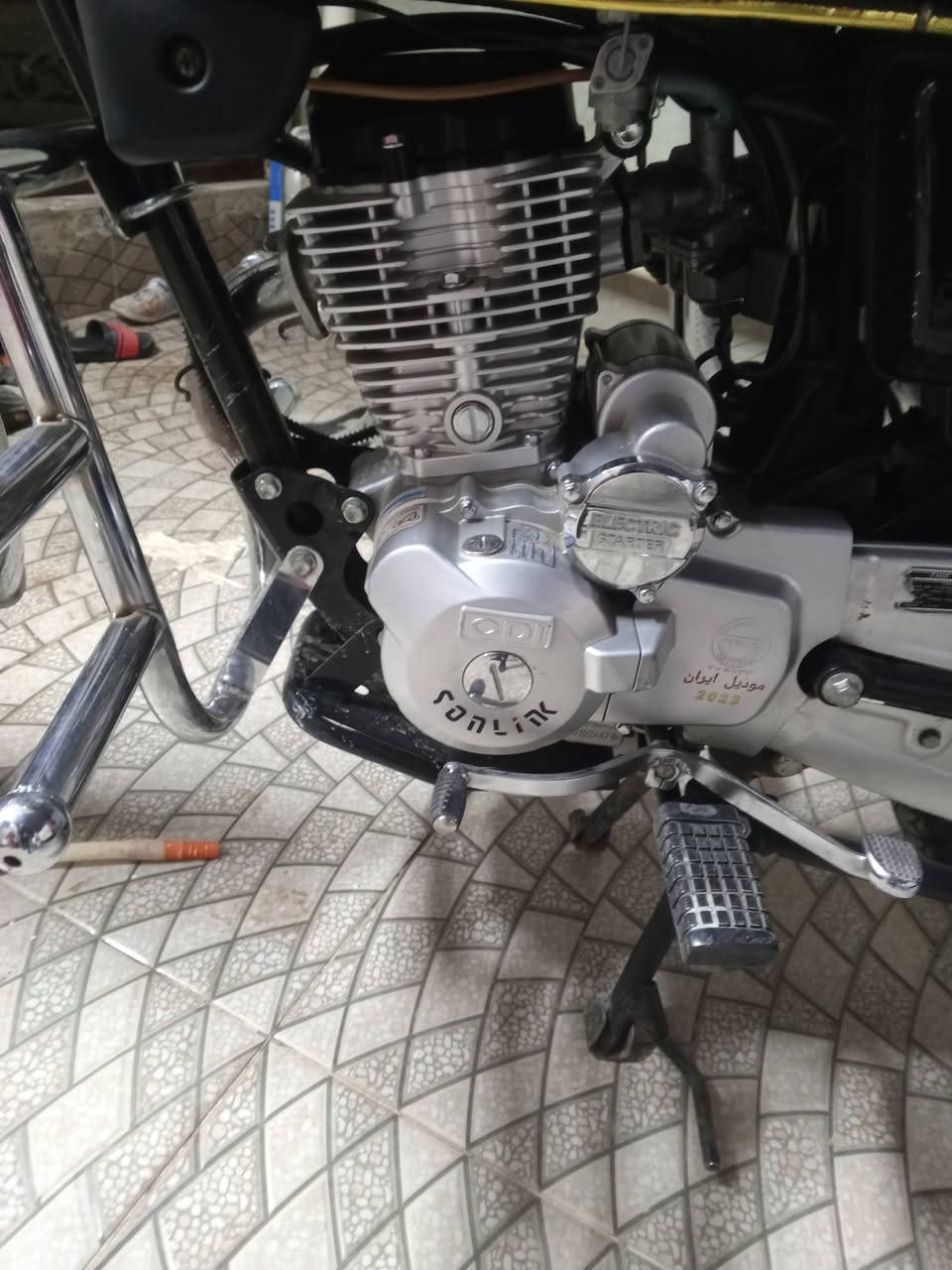 دراجه سونيك 2023 دراجه حيل نظيفه نظافته مثل ال 25 دراجه شقد ما تقول نظيفه ما مستعمله هوايه دراجه لا محرك مفتوح ولا ابي صرف منافيس بلادي وياه دراجه كلها على بلاد انطيك اياه بشرط السعر 600 بمجال بسيط مكاني كركوك***********
