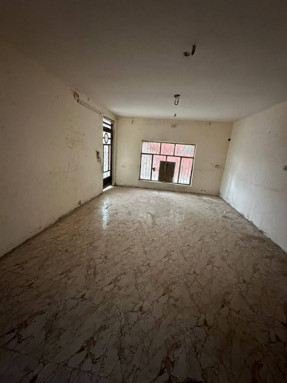 السلام عليكم مكتب عقارات الشمس  مقابيل المستشفى التركي !!!
                         بإدارة ((أحمد الگريطي))
                    
    ☎️***********
                        ☎️***********

🏠مشتمل للايجار مساحه ١٥٠م طابقين يحتوي على غرفتين وصاله وكليدور ومطبخ ومجمع صحيات وطارمه

⁦^⁠_⁠_⁠_⁠_⁠_⁠_⁠_⁠_⁠_⁠^⁩⁦(⁠◍⁠•⁠ᴗ⁠•⁠◍⁠)⁩⁦(⁠◍⁠•⁠ᴗ⁠•⁠◍⁠)⁩⁦^⁠_⁠_⁠_⁠_⁠_⁠_⁠_⁠_⁠_⁠^⁩

🌏الموقع حي المهندسين قرب استداره المهندسين ثاني بيت عن شارع 80

⁦^⁠_⁠_⁠_⁠_⁠_⁠_⁠_⁠_⁠_⁠^⁩⁦(⁠◍⁠•⁠ᴗ⁠•⁠◍⁠)⁩⁦(⁠◍⁠•⁠ᴗ⁠•⁠◍⁠)⁩⁦^⁠_⁠_⁠_⁠_⁠_⁠_⁠_⁠_⁠_⁠^⁩

💰💸قيمه الايجار 250
