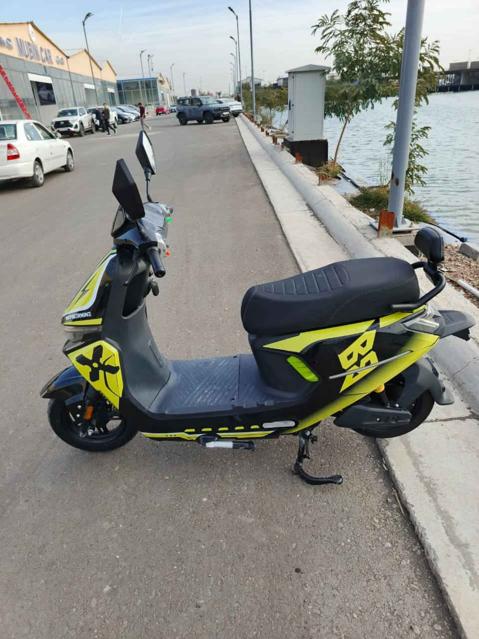 سلام عليكم
دراجة شحن للبيع
دراجة كلشي مابيه
المواصفات بيه نظام البك والبريك المامي و خلفي حساس بي وحجم الملف 2000
الدراجة جديده سالي شهرين من أخذته
السعر 650 وبيه مجال ***********
