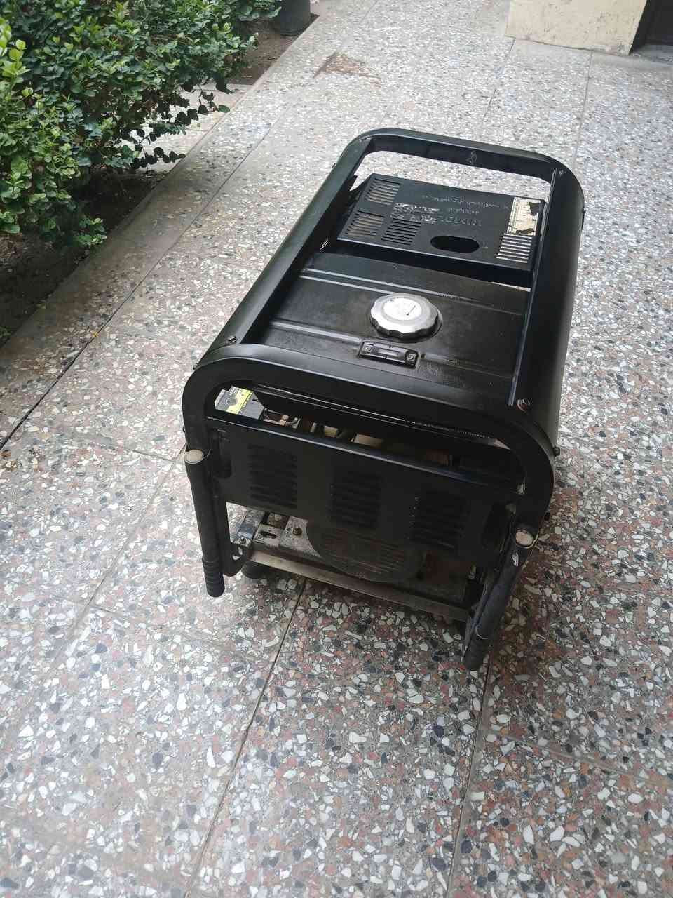 مولده للبيع نوع كامه حجم 6كيفي يعني 24 امبير العنوان بغداد الدوره رقم ***********
سعر ٦٥٠ وبيه مجال
