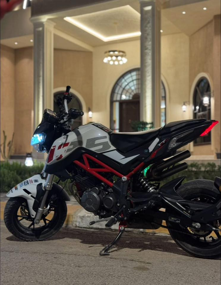 السلام عليكم ❤️
للبيع دراجة بنلي 135 🇮🇹
موديل 2022
سنوية كاملة عظم عاج 💳 بس اللوحات بعدني ما جايبهم
للاستفسار على الرقم  ***********📱📞
