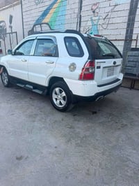 سبورتج • محرك ٢٠٠٠ • ٢٠٠ ألف