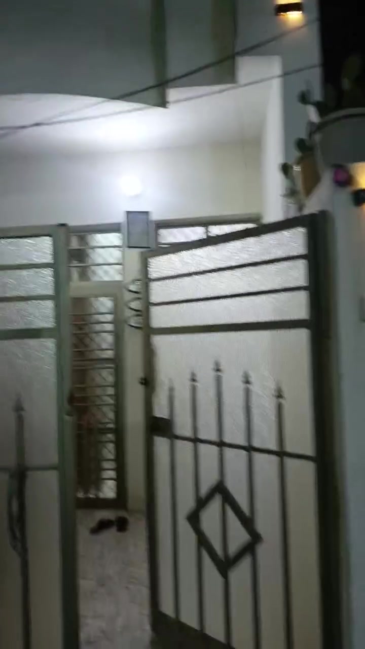 بيت زراعي سكنيه مقاطعه 2/11 طابق ونص السعر عنده الاتصال ***********

