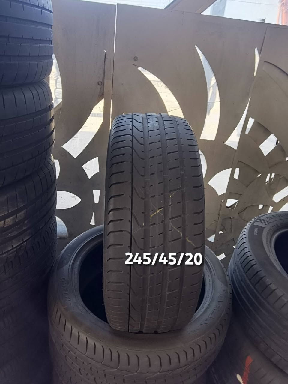 مجمع العيساوي
لتجارة  الاطارات والبطاريات والزيوت والفلاتر
متوفر كل أنواع الاطارات ✅
 بكافة الاحجام للسيارات الكبيره 🚛 والصغيره 🚗 
متوفر بطاريات 
🔋 بكافة الاحجام والانواع من مناشئ عالميه
ومتوفر زيوت بكافة الانواع من مناشئ عالميه ✅
متوفر اطارات باله نضافة 💯 انتاج من ٢٢-٢٥ 
ياباني - كوري - وكل انواع شركات الاطارات المعروفه ومن ضمنهم مشلن 
متوفر اطارات جديده من مناشئ عالميه ✅ 
لكافة انواع السيارات 
 ابو شمس : ‏‪***********‬‏
📍العنوان:  الكوفه - شارع المعمل - قرب معمل اسمنت الكوفه
