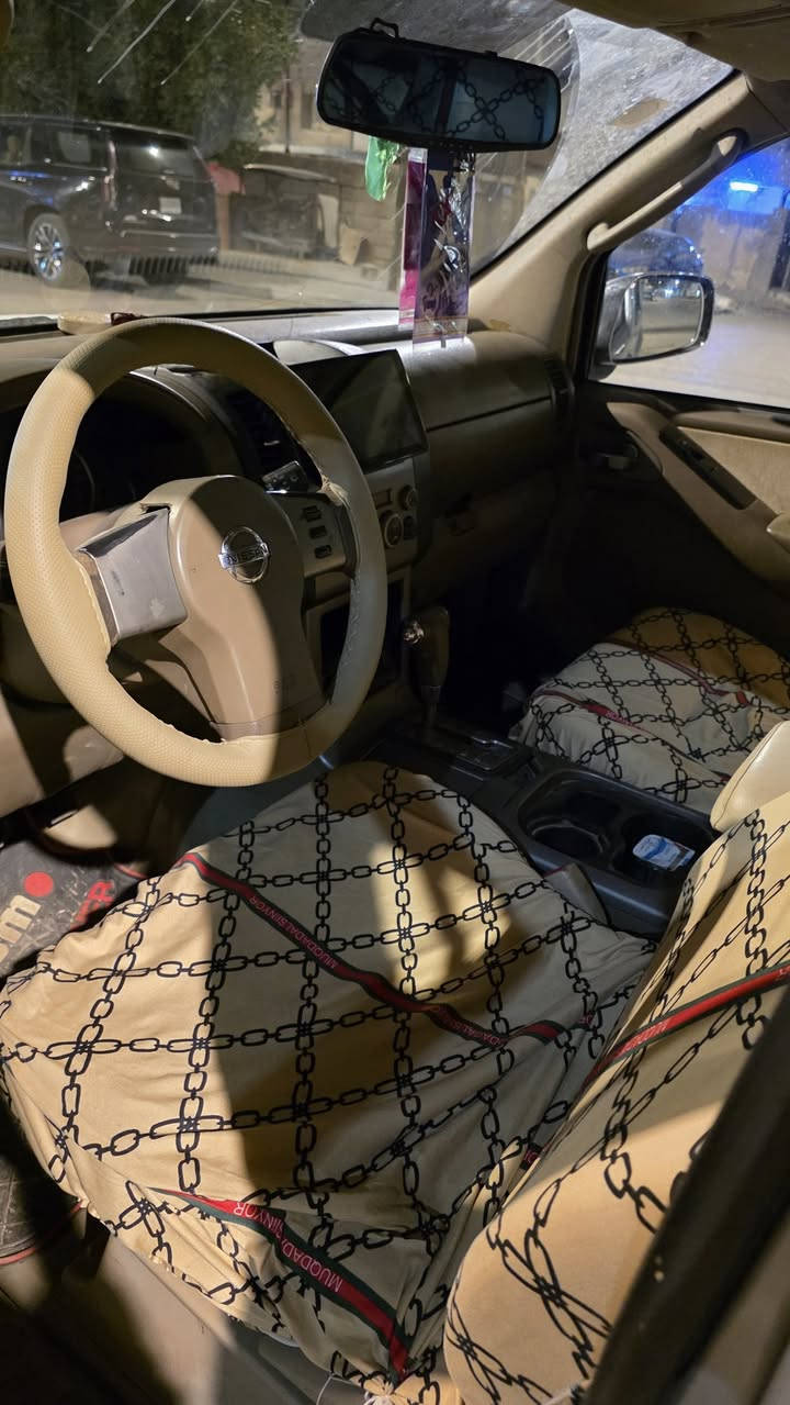 للبيع او مراوس نيسان بافندر خليجي 2006 سياره ٧ راكب رقم بصره جديد شرط تحويل محرك 6 سلندر مكينه كير كفالة حداديه جديده تخم تاير جديد تبريد ٣ قطع سياره جاهزه ما نقصها شي شاد شاشه وكامره ولايت زنون سياره كفالة من ضربه و التبديل فقط بيها مكانات كلش قليله صبغ السعر 80 متواجد على اتصال فقط ***********
