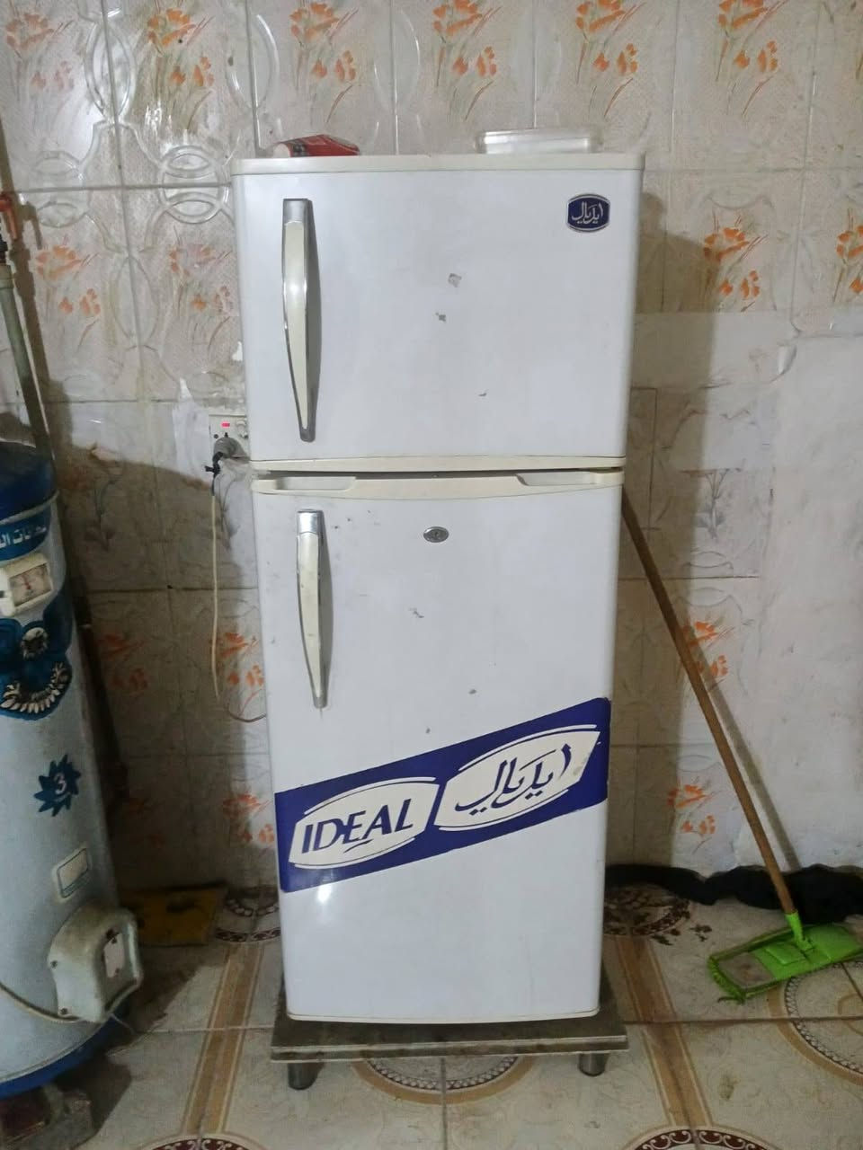 ثلاجه شغال ما بيها عيب سعر ٧٥ قفله شراي تعال خاص عنوان حي عسكري
الي عنده غراض للبيع راسلوني *********** ابيعها الكم
