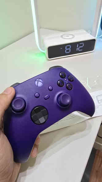 السلام عليكم كيس وماوس وكيبورد للبيع المواصفات 💚 :

CPU : I5 12400F
Cooler 120ML RGB
M.B H610
RAM 16GB DDR4 (8×2)
‏RTX 4060 8GB Zotac Gaming OC 
نسخة سبايدر مان
Storage : SSD 1TB
PSU 600W Red Dragon
CASE Hestart + 4Fans RGB

مستخدم أشهر فقط
حرارة مستقرة متعبر الستينات 
كراتين القطع كلها متوفرة

السعر : 870 ألف ثابت ✅️

عندي جوستكات XBOX :

Joystick – Xbox Elite Wireless Controller Series 2

Joystick Xbox Series S Wireless Purple 
وياها قاعدة شحن وبطاريات أطول 6 ساعات

 هم مامستخدمات قليل 
وعندي سماعة احترافية 
وماوس بلوتوث ريد دراغون 
وكيبل hdmi الأصلي وكالة 4k يعرض هرتزية عالية

السعر : 180 ألف

متوفر توصيل لجميع الحافظات ❤️

للتواصل : ***********
