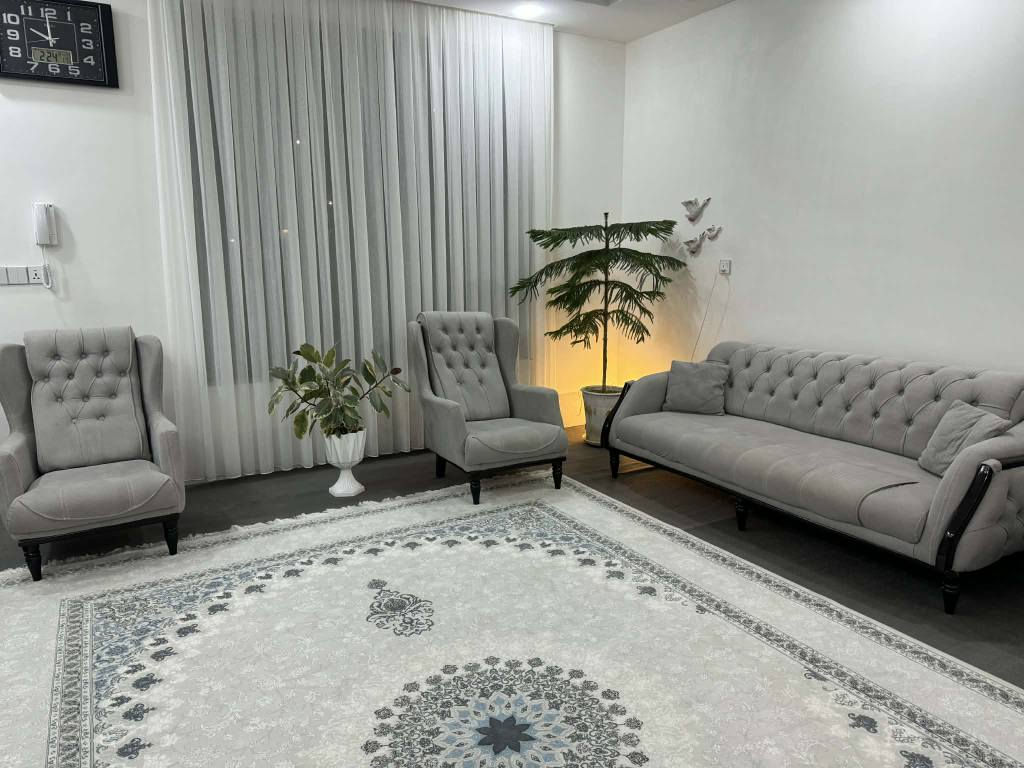 قەنەفەی بۆفرۆشتن 750هەزار کەم بەکارهاتوە 10نەفەریە شوێن ڕانیە
*********** رانية, السليمانية
