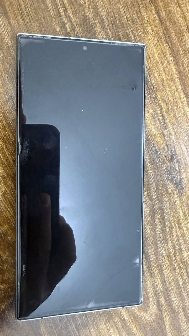 السلام عليكم ورحمة الله وبركاته
سامسونك S23 الترا الاصدار الاولي
جهاز فلاكشب مرتب نظافته ٨٥٪؜
للالعاب اتصال فيديوات شي مرتب 
السعر ٨٠٠ الف وبي مجال 
العنوان سامراء


**إذا كنت صاحب هذا الإعلان وتريد حذفه لأي سبب، رجاءا أرسل رسالة إلى الدعم الفني**