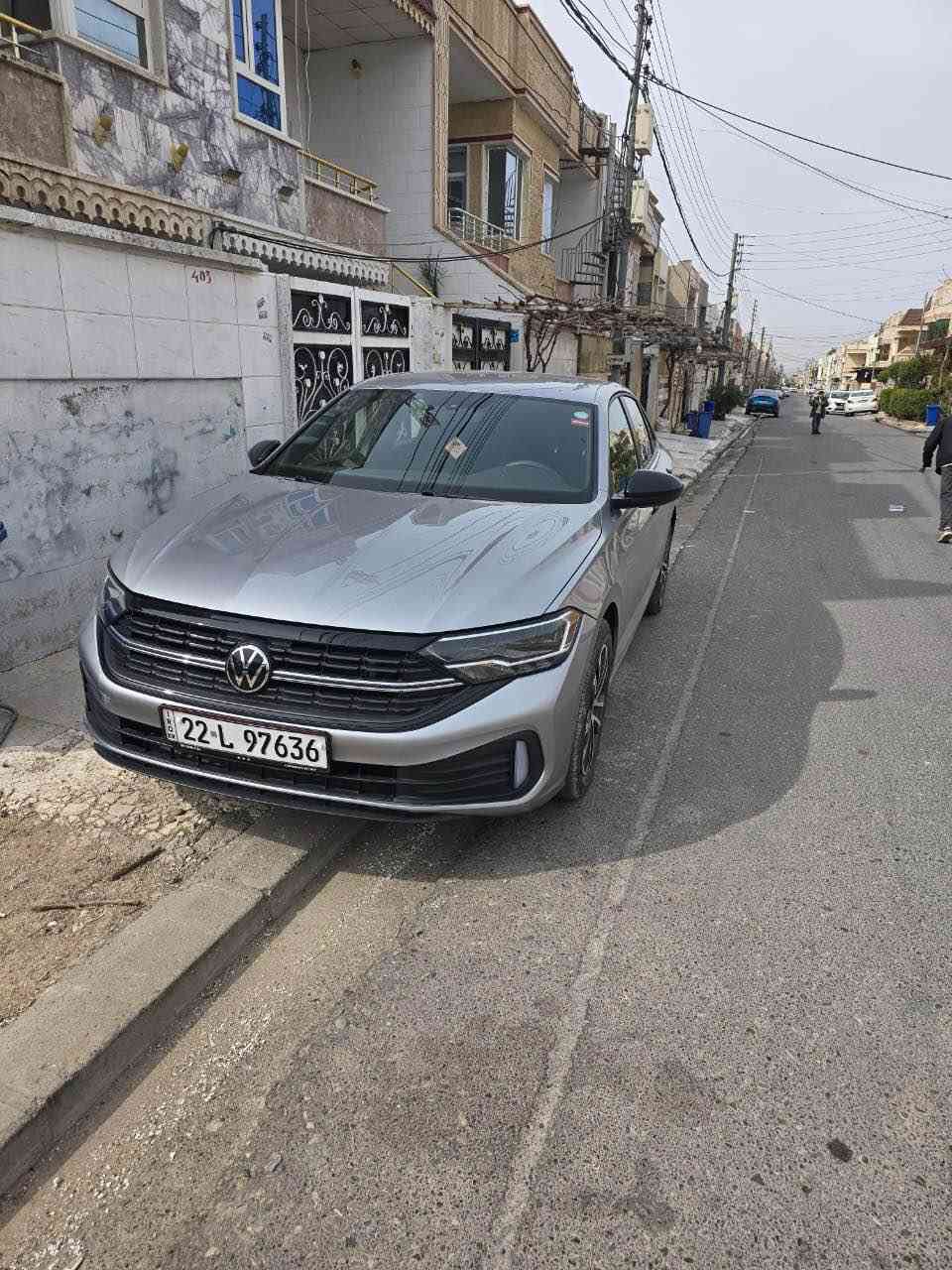 volkswagen jetta s sport
 سەیارەکە تاکە لە جوانی هیج کێشەی نیە تەقەو رەقە بە شەرت تەحویل غەرامە بە شەرت سەیارەکە زۆر جوان و سپۆرتو گەنجانەیە سێ پارجە کلیری ئەمریکایە بێ لێدران و بێ ئێرباگ سەیارەکە بە شەرتی هەمو تەقەو رەقەو ئێرباگێکەکانی سلیمە گشتی هیج هیج مەسرەفی نیە  
 سەنەوی نوێیەو هەزەی  نوێیە رەقەم شنسیشم دانایە 
3VWBM7BU8PM047156
*********** أربيل, العراق
