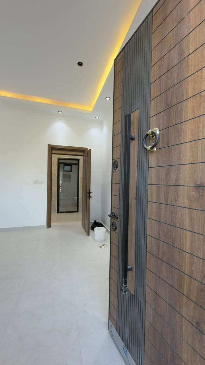 ‏مشتمل ركن للبيع حي الجهاد الرفاق خلف شارع 20 مباشر الواجهة خمسة نزال 10 يحتوي على ثلاثة غرف نوم صحي ات عدد اثنين سعر مناسب جدا الاستفسار ***********
