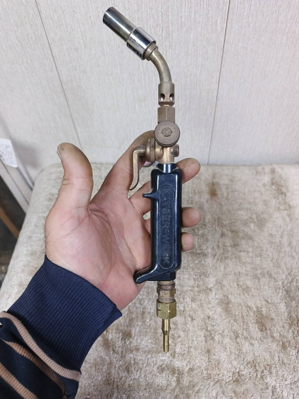 جهاز لحيم قديم ألماني الاستفسار واتساب***********
