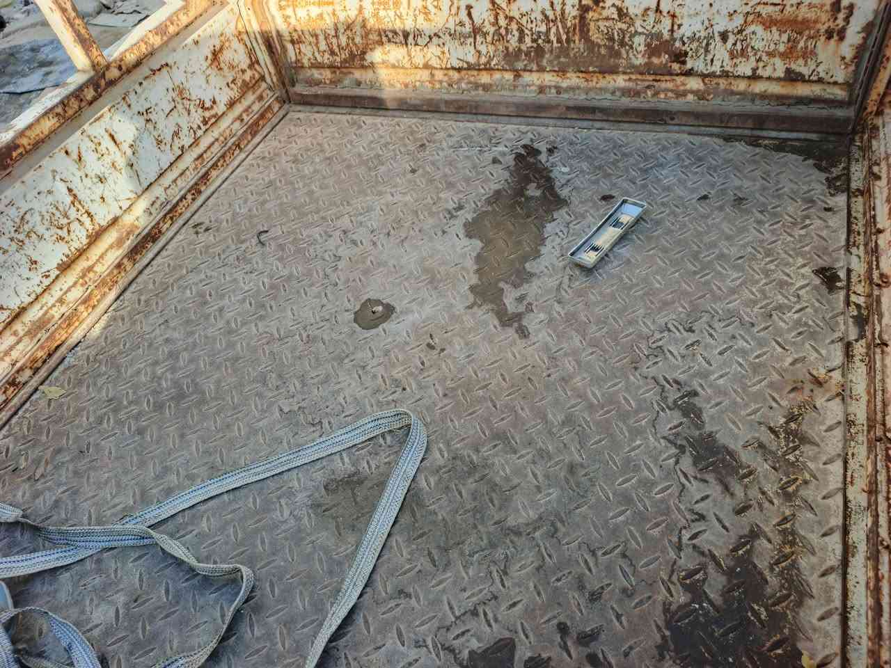 سلام عليكم ستوته لبيع رقم سنويه اسود محرك 22بدي نضيف نقص كهربائيات ب800مكاني كنطرت السلام كربلاء ***********وتساب فقط
