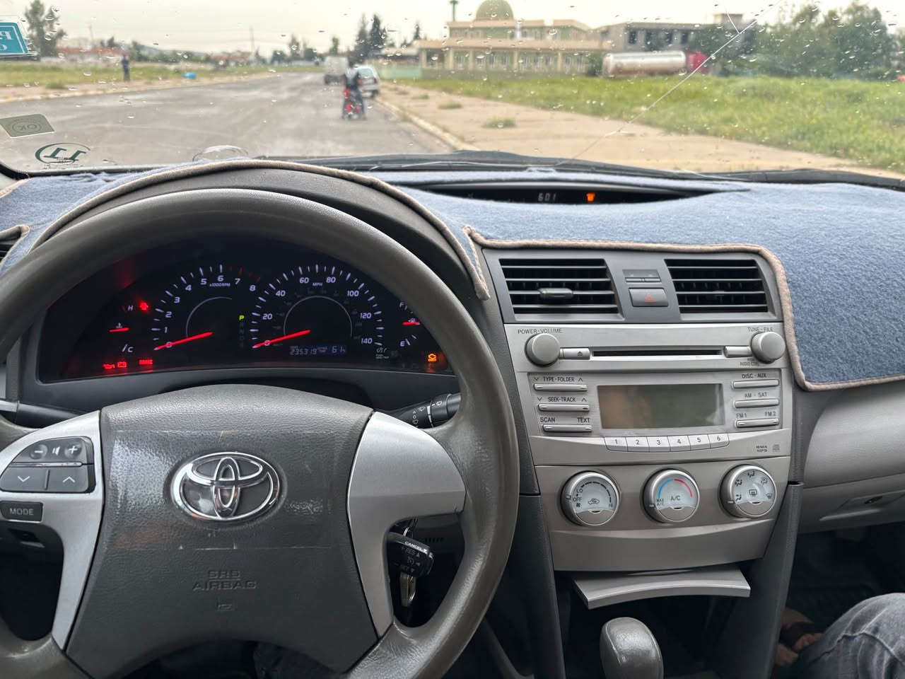 تويتا كامري ٢٠١٠ بدون صبخ مواصفاتle كشن كهربائي بس بيها جلح تبريد تحويل كهربائية بشرط رقم سنوية جديد سعر ١٠٥بيها مجال بسيطة *********** كركوك, العراق
