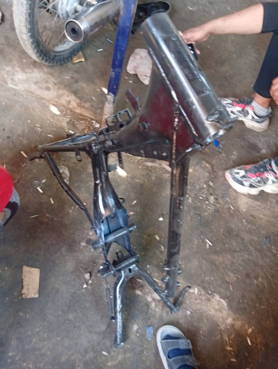 سلام عليكم ورحمه الله شاصي اورق سكنار البيع مكان شاميه ***********
