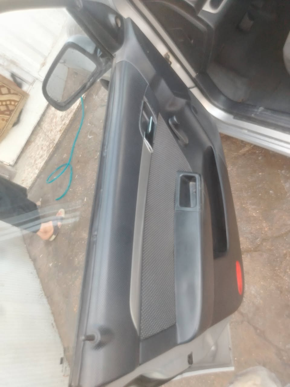 افيو 2007 سياره مكفوله من ضربه والشواصي والغود فقط صبغ حزام عده القماره اثر جراد. سياره باسمي سياره جاهزه من كير محرك صدر تايرات كلئ جديد ماشي 160 الف كير اوتماتيك السعر 60 / ***********
