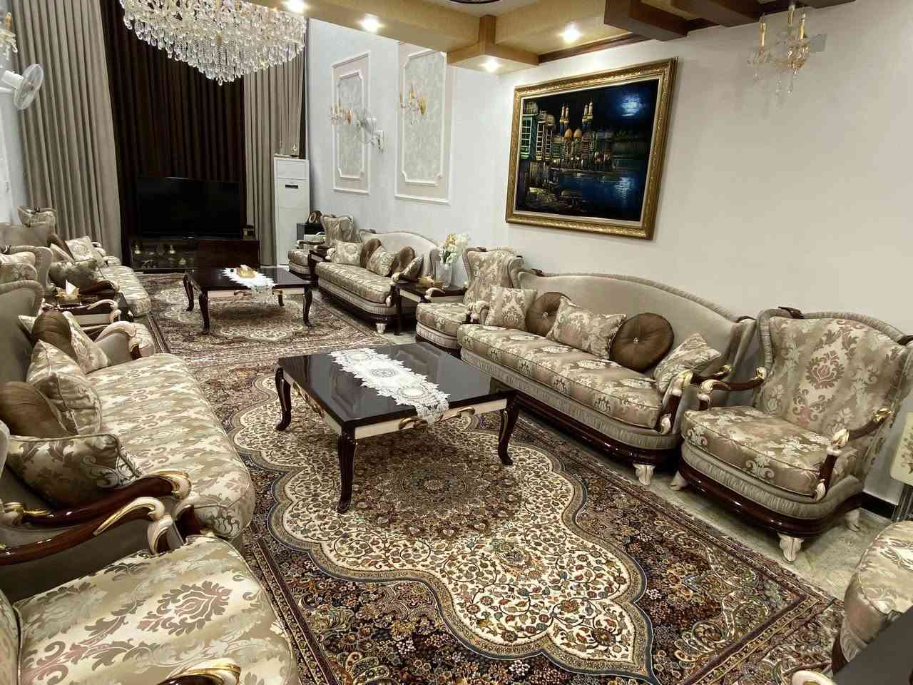 للبيع تخم تركي درجة اولى
نظيف كلش بدون اي ضرر
١٢ قطعة ٤ كبار و٨ صغار
طبلتين ٢ كبار و ٢ صغار
‎السعر ٤ ملايين 
للاستفسار 
***********
