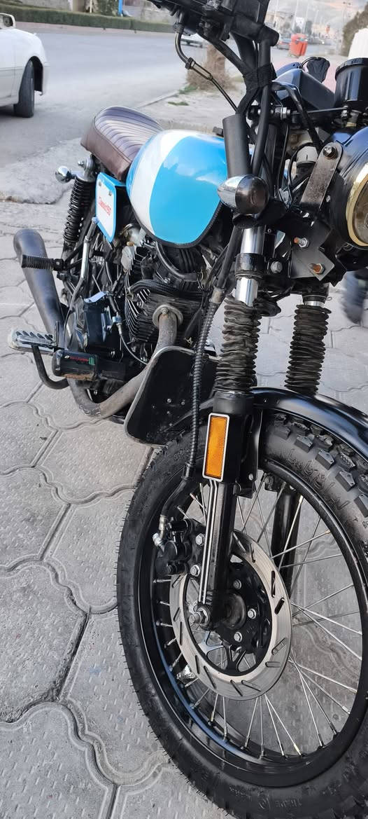 royale classic 150 بۆ فرۆشتن بەس ڕۆن و بەنزین ئەوێ هەرچی عەیبە نیەتی 
شەغال و سویچە و هندل 
بە نیو سلف هەڵ ئەبێ 
نرخ ٥٥٠ هەزار السليمانية, العراق


**إذا كنت صاحب هذا الإعلان وتريد حذفه لأي سبب، رجاءا أرسل رسالة إلى الدعم الفني**