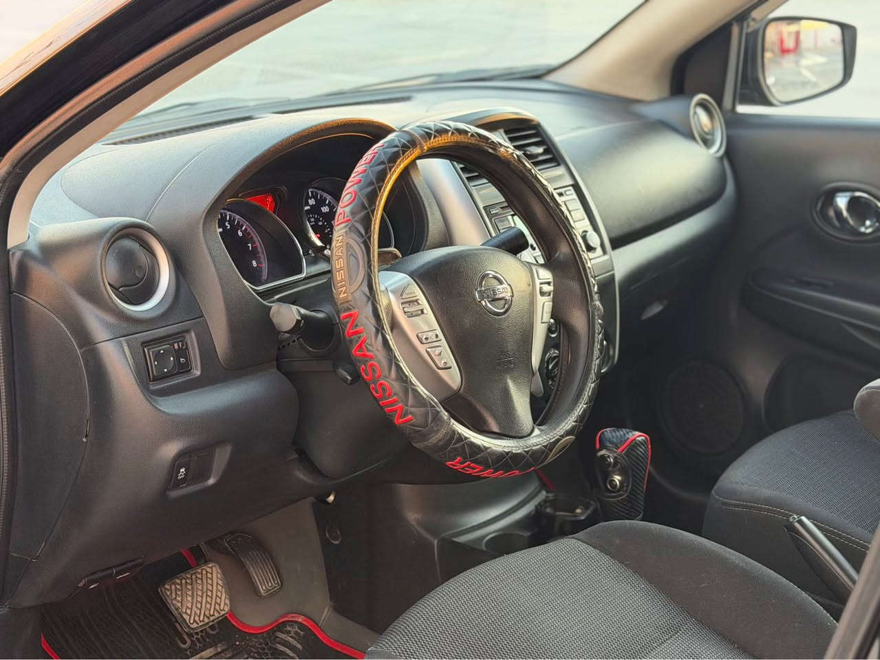 نيسان فيرسا موديل 2016 مواصفات SV

                                                   سعر 88$ مجال قليل

سنوية رقم هزه جديد شرط تحويل غرامات 
گير محرك بشرط مامفتوح
سيارا نص باب امامي سكن صبخ بدون دواخل بدون ارباك 

مكاني كركوك 
رقم موبايل *********** كركوك, العراق
