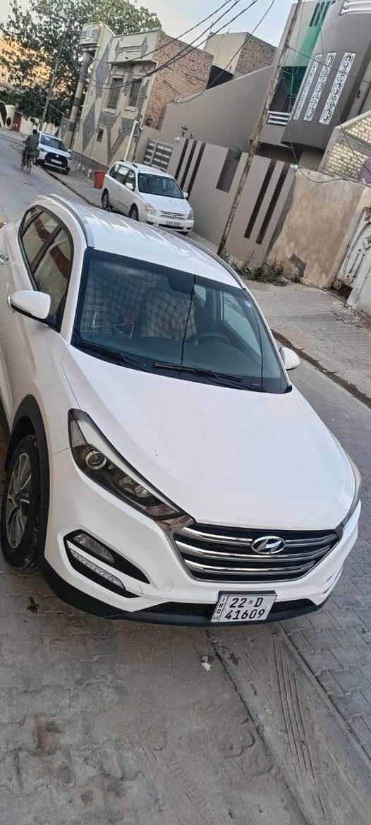 تحيه طيبه
توكسان خليجي 2018نص مواصفات كفاله عامه رقم اربيل
باسمي تحويل مباشر  الرقم الجديد سنويه الى 2029
مواصفاته نص فول سياره جديده وما عايزه برغي ونضيفه
وجناي سياره من سنتها بيدي طلعت من المعرض سياره جديده بمعنه الكلمه 
 ***********
سعر 182وشراي يدلل وبالخدمه
