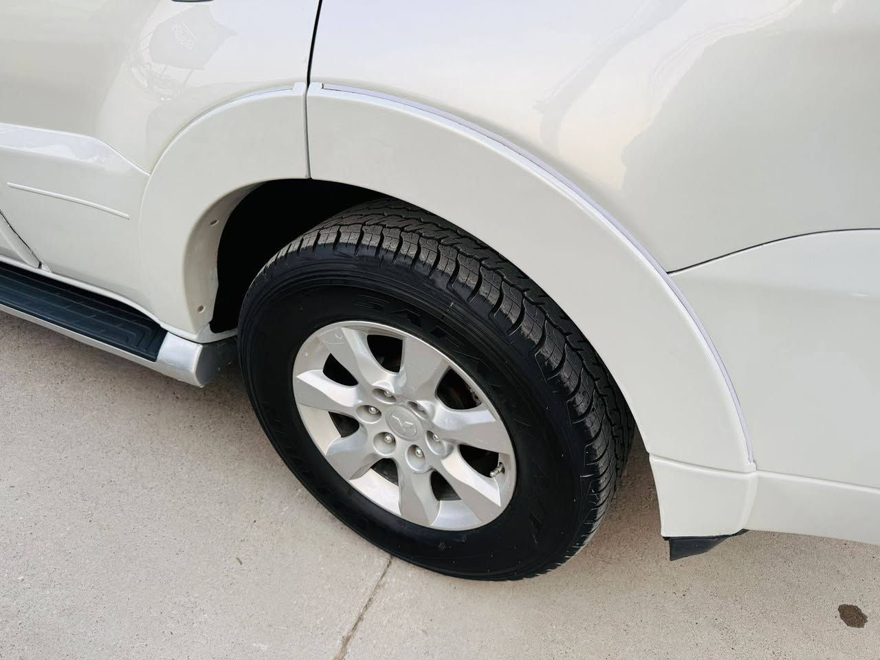 : موديل ٢٠١٠
: مواسفات فول حبتور
: تخم تاير جديد
: سنوي بسمي جديد
: سياره حيل نضيف
: ٢قتعه مسبوغ
: لا حادس
: محرك ٣٥٠٠
: بجم مبدل ٢٠١٥
[: سعر ١٣٥ وه رقه
: الف مابي مصرف
: گير و محرك مكفول
: محرك مفتوح تشفيت جديد غراز شه ريكه
رقم الهاتف ***********
مکان السیاره سلمانیه
