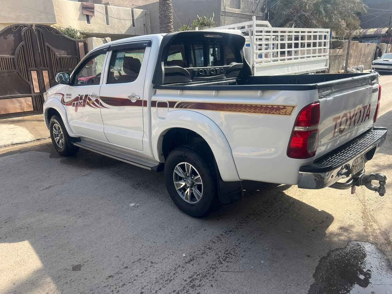 تيوتا فور ويل موديل 2012 قطره من صبغ ما بيها 
كير عادي باسمي سنويه الرقم الجديد مكينه غير مفتوحه السعر 190&بيها مجال 
رقم بغداد***********
