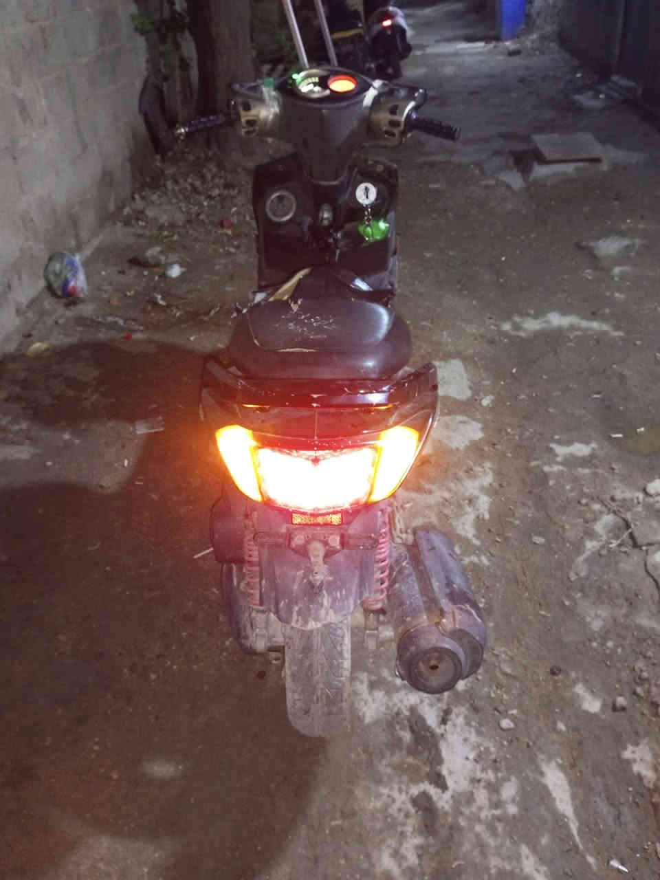 السلام عليكم 
دراجة سكنس فحل 
للبيع نقص واقيات أمامي و خلفي 
دراجة خير من الله سعرها 600 بيها مجال 
مكاني بغداد الطوبجي هذا ***********وب واتساب
