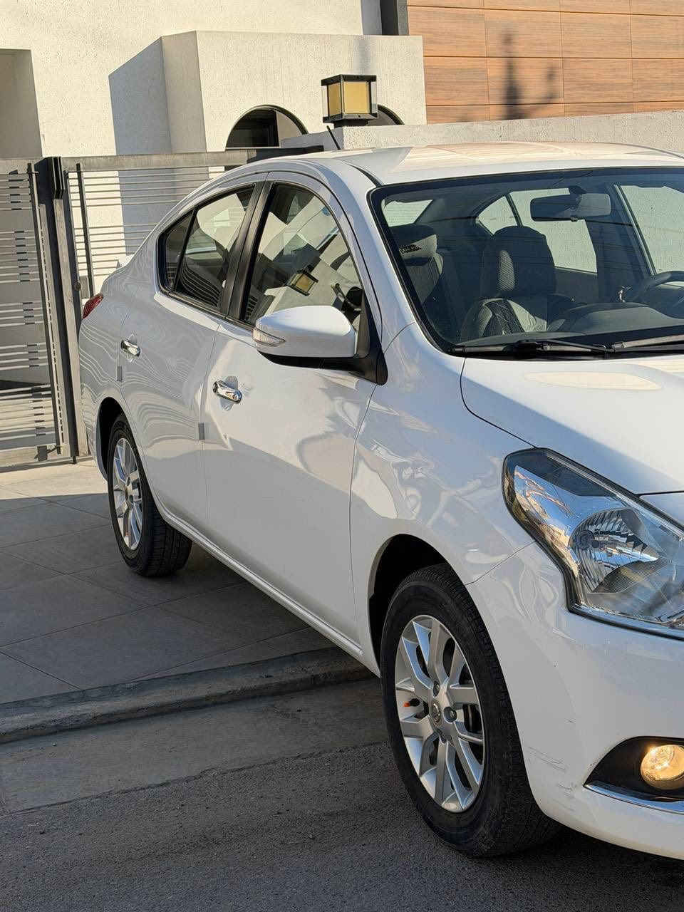 السلام عليكم للبيع فقط
نيسان سني موديل 24 السيارة فول اربعة جام كهرباء ويل كب تبريد قطعتين السيارة جديدة ماشية 45000 رقم اربيل سيارة جاهزة وبلعافية علياخذهه السعر 126 مجال قليل للاستفسار
هذا رقمي وبي واتساب ***********
مكاني الكاظمية
