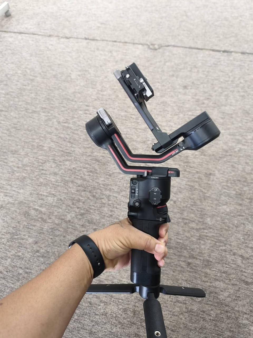 RS3
400 الف .
كرادة -بغداد
***********
اكو توصيل
