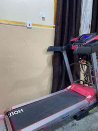 جهاز جري للبيع كما هو موضّح في الصور ادناه...شرط نظافة وعالفحص... المو...