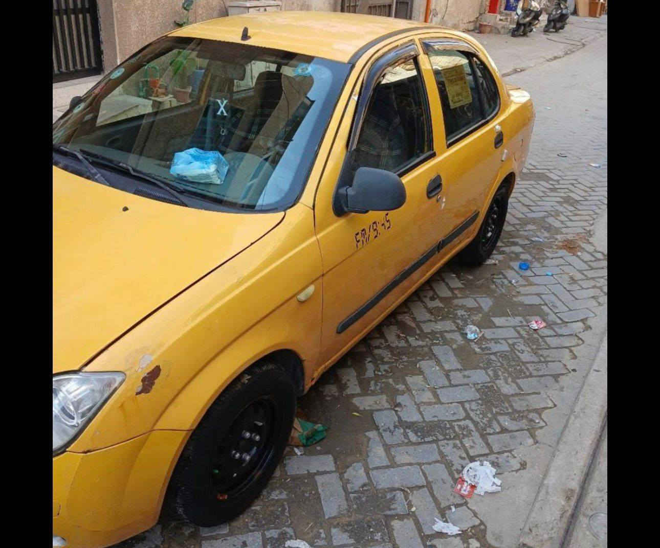 سلام عليكم طيبة 2015للبيع نضيف كير محرك تبريد تخم تاير جديد صدر جديد بتاريخ جديد بل الإضافة شادلة شاشة جديدة مصفرة غرامات وهيئة رقم جديد تحويل ثاني يوم بية الجاملغ الامامي بي صبغ بس موضح بل الصورة  السعر 40وبية مجال السيارة نضافتة مثل الصور  لعنوان صدامية الكرخ رقم الهاتف ***********
