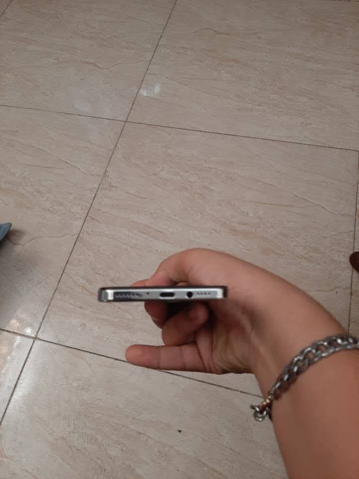 السلام عليكم تلفون GT30PRO تلفون 256 الرام الداخلي24  120فريم ببجي تلفون ما صار فتره من اخذته بدون ملحقات بس الكفر السعر300 وبي مجال


**إذا كنت صاحب هذا الإعلان وتريد حذفه لأي سبب، رجاءا أرسل رسالة إلى الدعم الفني**