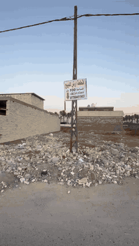 السلام عليكم
قطعه ارض للبيع المساحه 100 5×20
مجمع متوفره بي جميع الخدمات ماء كهرباء تبليط انترنيت. مقابل الشارع العام. خط النفط خلف الحي الصناعي 
للاستفسار: ‏‪***********‬‏
