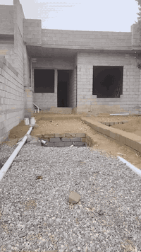 بيت للبيع حي القوسيات 
قرب شارع تلكيف مساح  
280 متر اساس بادلو
 استقبال 4 في 8 هول 6 × 6 مطبخ 4 × 6 
 السعر 55 مليون وبي مجال
 الاستفسار على الرقم
 *********** وتساب
