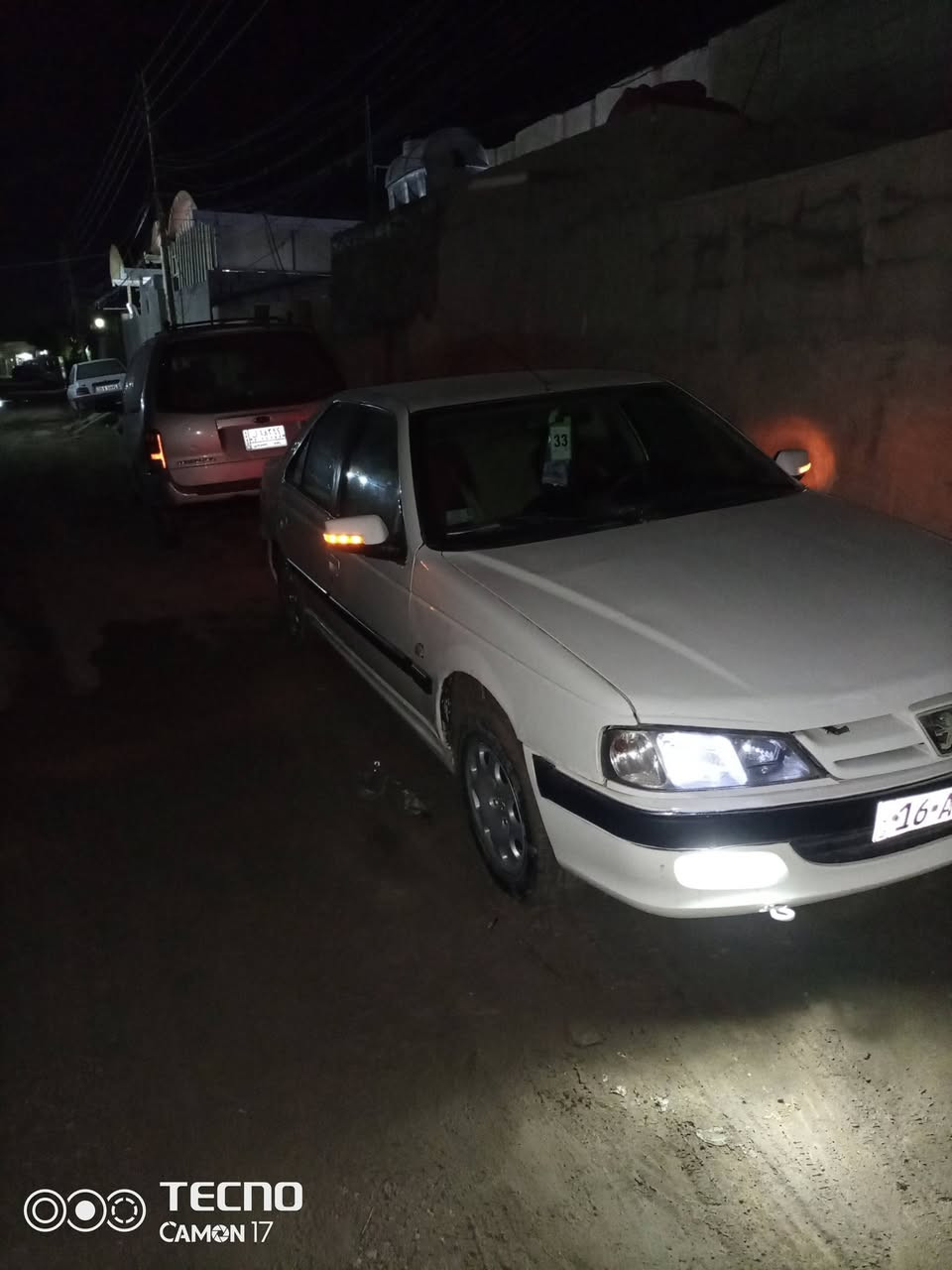 السلام عليكم
بيجو بارص للبيع موديل 15كير مكينة مكفولة 
رقم انكليزي قادسيه سيارة ب النجف المناذرة
رقم موبايل ***********
السعر 52وبيها مجال قليل مداور ثاني يوم
