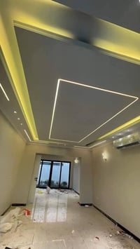 عمل كافه انواع ديكورات الحديثه جبس بورد وسمنت بورد وبديل الخشب و سحبات...