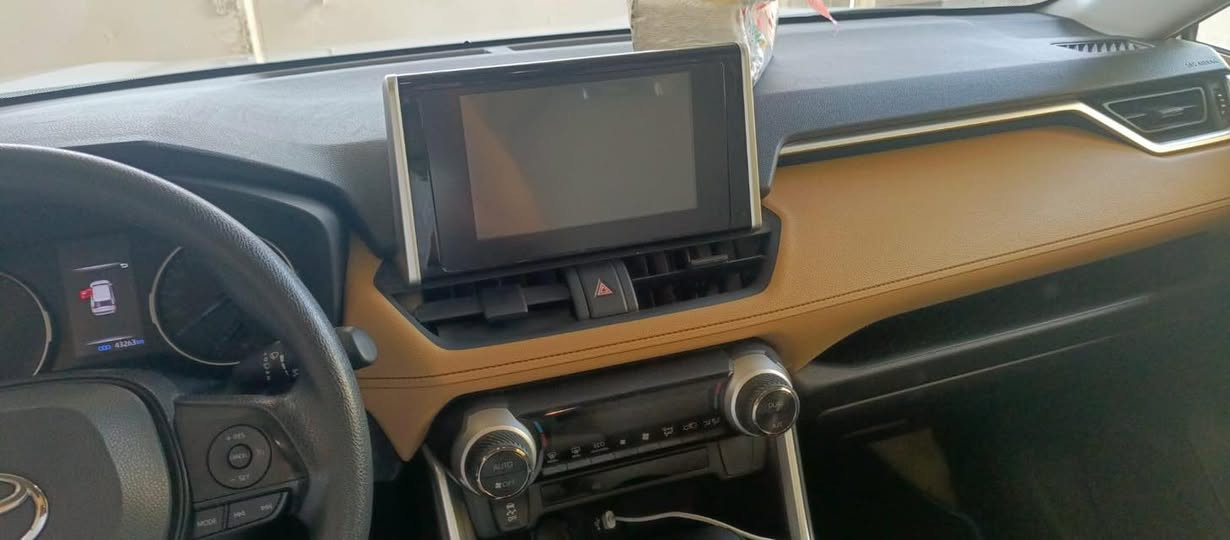 تويوتا Rave 4 موديل 2024  
2.5 L  CUV AWD
هايبرد ساز
ضمان شركة سردار 
الدهن مجاني 
الصيانة مجانية لمدة سنتان
البطارية مضمونة لثمان سنوات
سلايد روف
اقتصادية للوقود 
معدل البانزين 22.2 لتر لكل 1كم
ماشية 43000
السعر/270 ورقة وبيها مجال
الاتصال بالرقم/***********
