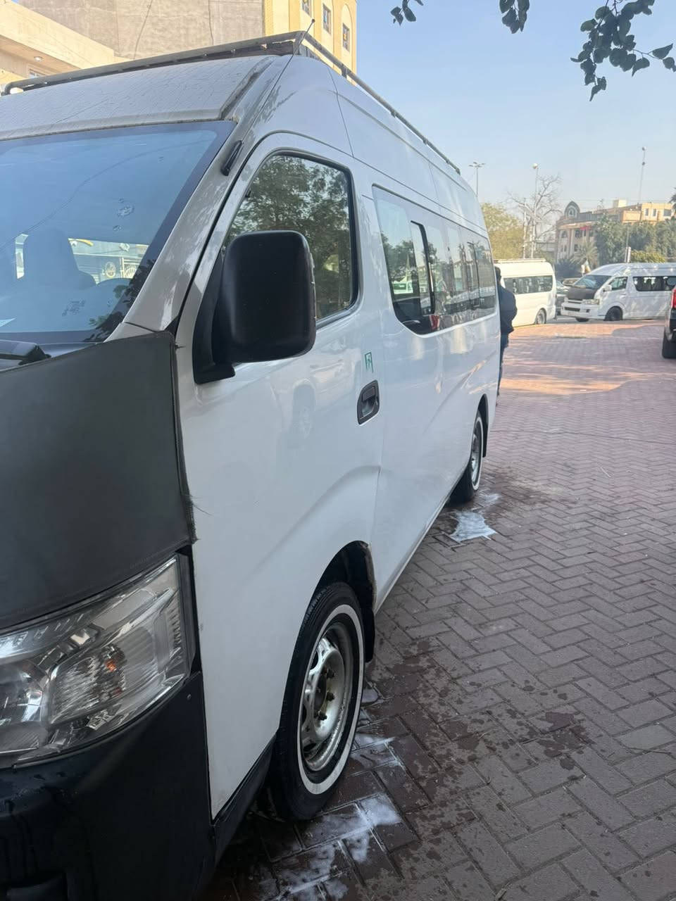 السلام عليكم    
نيسان ٢٠١٥ البيع السياره بيها ربع بل الطويلة والجنطة صبغ من جوة الجامة وجوة سياره تخم تاير جديد باتري جديد مدوشمة جديد تبريدها محور كير اكسل صدر مكفول لمكينة دايخة 
السعر ١٧٥ وبيها مجال 
***********
