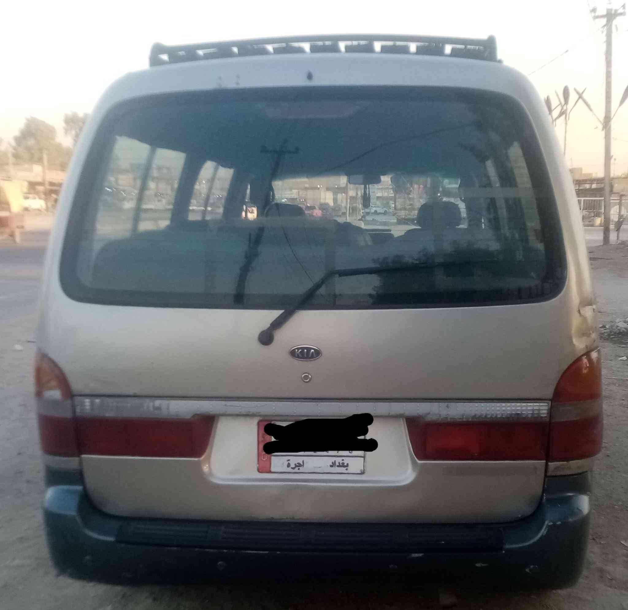 السلام عليكم اعيد النشر بسب بعض الوعود بريجو موديل ٢٠٠٠ رقم بغداد تريد تحويل تريد وكالة السيارة عليه غرامات ينزلن من السعر  والسنوية بيه فقدان لان ضاعت بالهيئة،،، مكينة واكسل مكفولات الشواصي بس الايمن مصلح كهربائيات كله شغاله دوشمة حلوه السعر ٦٠ وبيه مجال ترهم نقد او قسط المكان بغداد للاستفسار ***********
