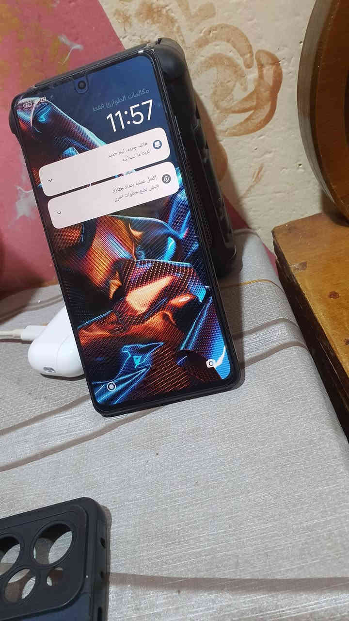 سلام عليكم بوكو اكس 5برو فايف جي ذاكره 256 جهاز نضيف كلش مكفول بدون ملحقات سعره 165 وبي مجال مكاني البصره مطيحه 
***********
