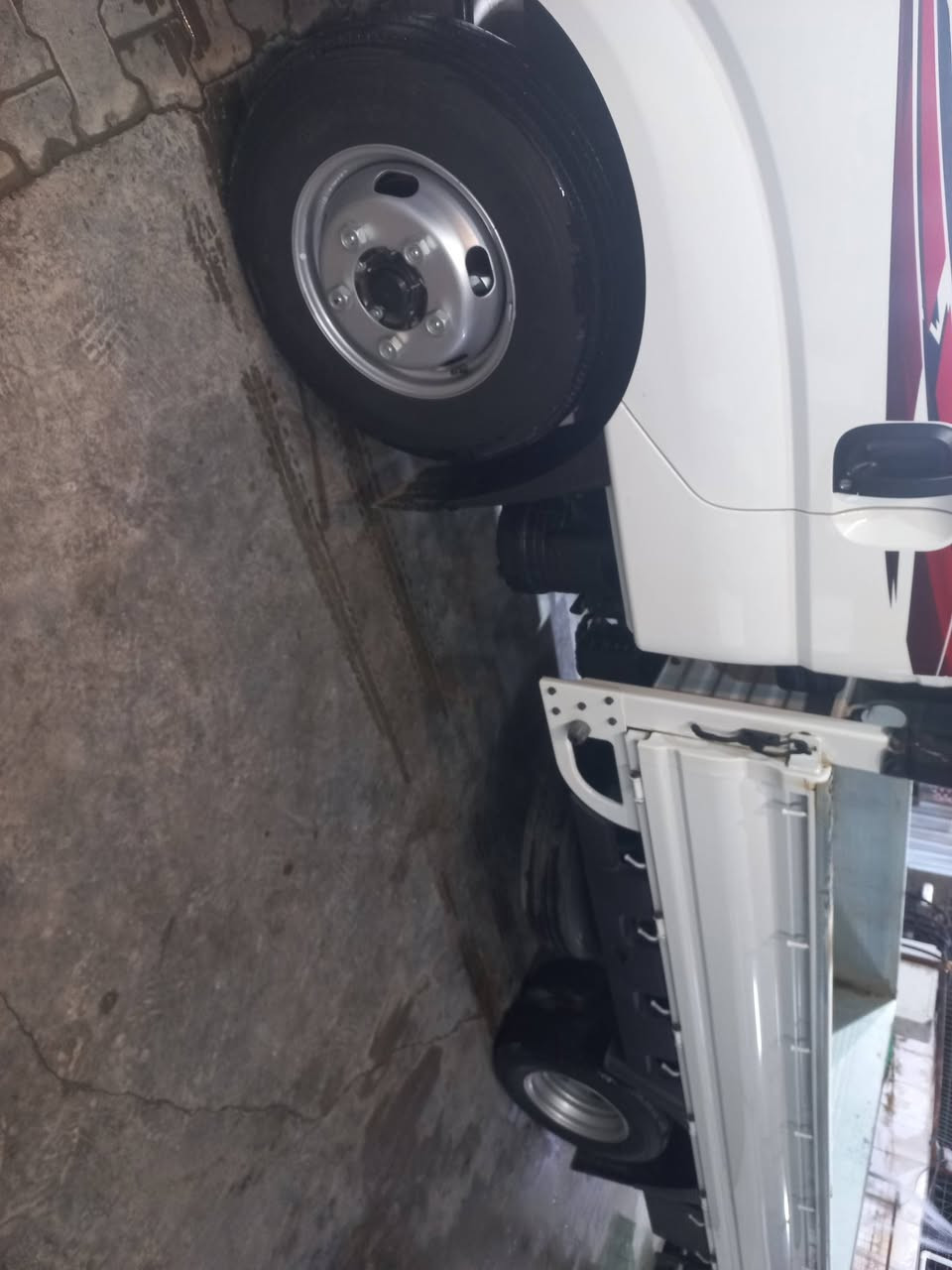 يالله للبيع كيا فحل موديل 2025 رقم بغداد تحويل مباشر محور وجاهز ستد 27تاير 14سياره بعدها عه وضع شركه تبريد ثلج تدفئه تاير شركه مكاني بغداد المشاهده ماشيه 31الف  للأستفسار اكثر اتفضل ***********
