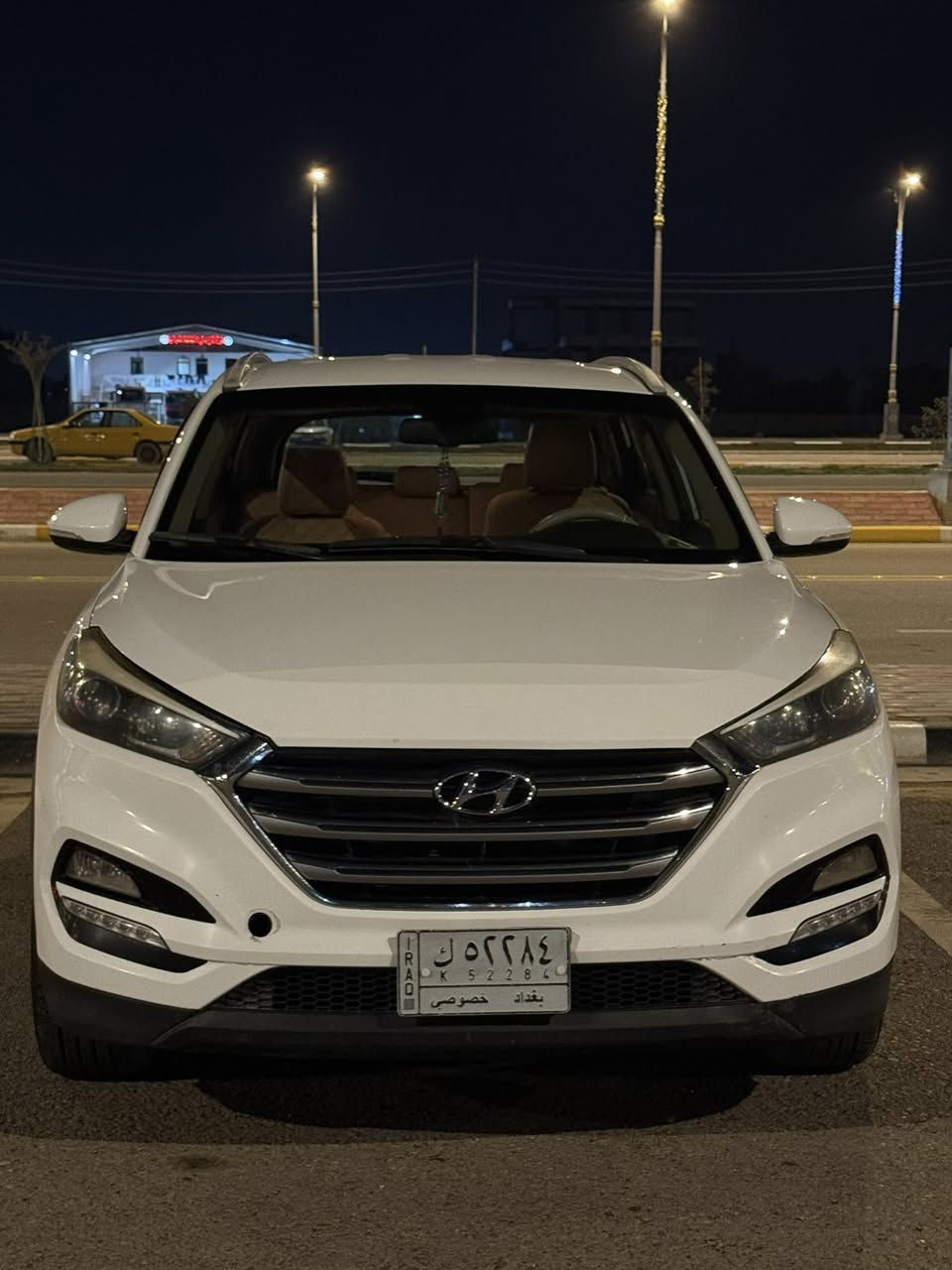 السلام عليكم 

توسان 2018 خليجيه 
رقم بغداد 
مكينه 2000 سياره جديدة واحلى من الصور كلش جديده 

مكفوله كفاله عامه  حتى من الشخط عدى الموضح بالسونار 
مكينه گير مكفولات 

مري شفط اشاير 

تحكمات 
شاشه 
تبريد قطعتين 

سياره كلش حلوه وجديده 

مكاني كربلاء 

‭0772 458 5370‬
***********
