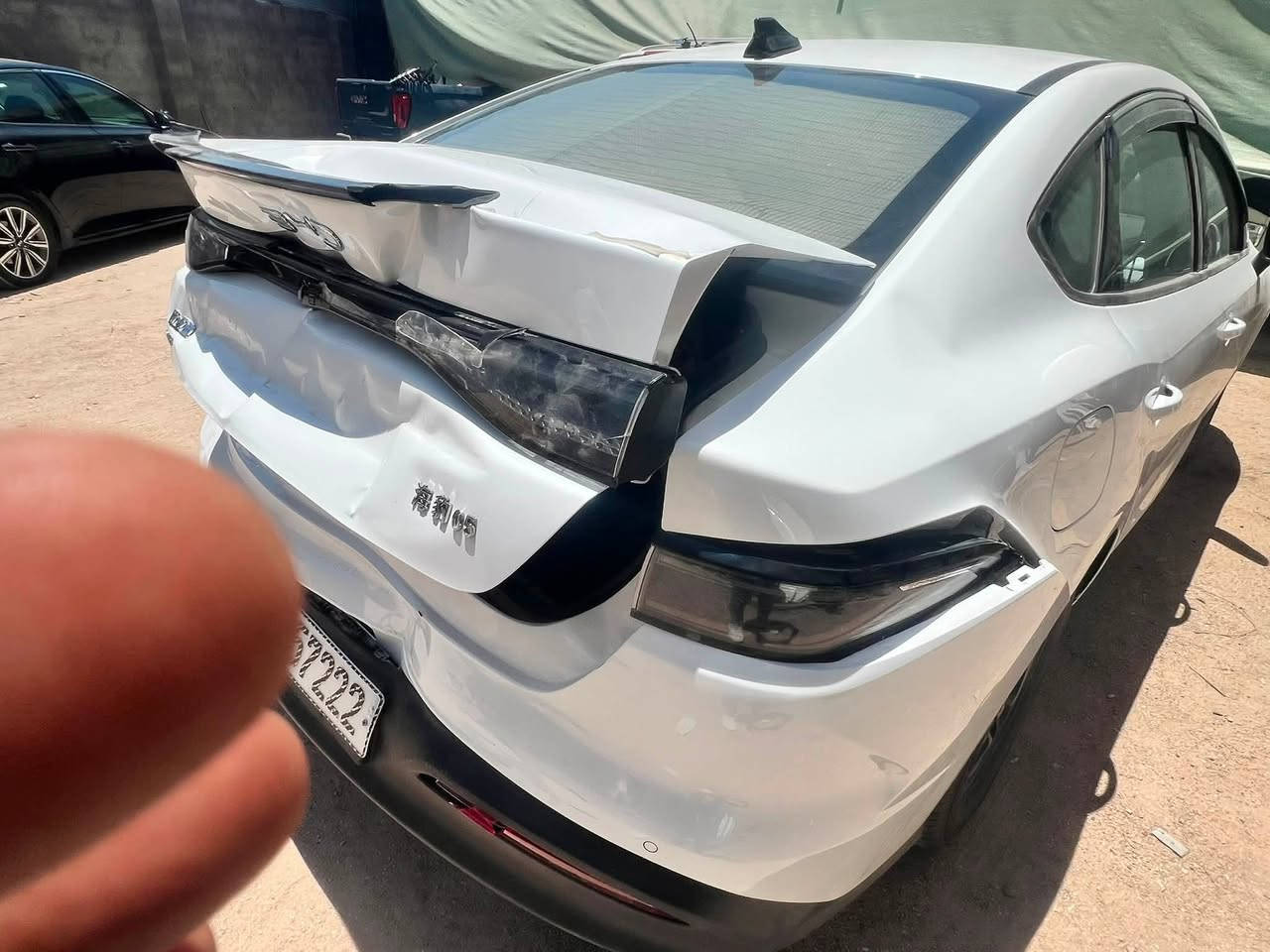 بي واي دي مواصفات سيل5
سياره مضروبه مثل ما موضح الي بل صور سياره ماشيه 24 الف km اخوان سياره بل بصره مكانها اريد ابيعها بيع سريع اتصال علا هاذ الرقم 
***********
