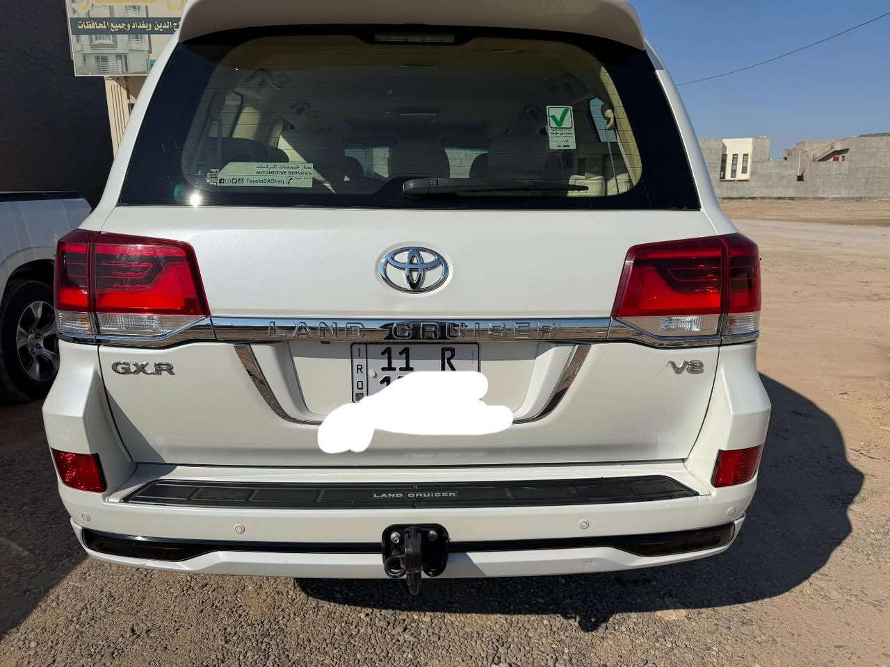 سلام عليكم لاندكروز 2016 فول موصفات محرك 8 سلندر سياره مكفوله عده باب وجاملغ تبديل بلادي شرط مال شركه والسياره بعد احله من الصوره شرط مكفوله حته من البارد رقم بغداد الدولي وبأسمي شرط التحويل سياره ع وضع الشركه ميحتاجلها اي مصرف للستفسار ع رقم *********** 
مكاني تكريت القادسيه 
ملاحضه بيع نقد وبدون مراوس 
السعر 415 وبيها مجال بسيط
