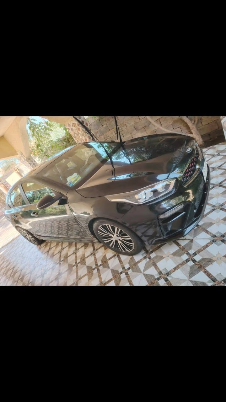 السلام عليكم فورتي ٢٠٢١ فول الفول ضرر شبر جامرلغ لامامي جهه السايق رقم بغداد تخم تاير صدر امامي خلفي السياره ناقصه برغي مراوس حسب القناعه مكان ديالى السعر ١٦٠ وبيهه مجال ***********
