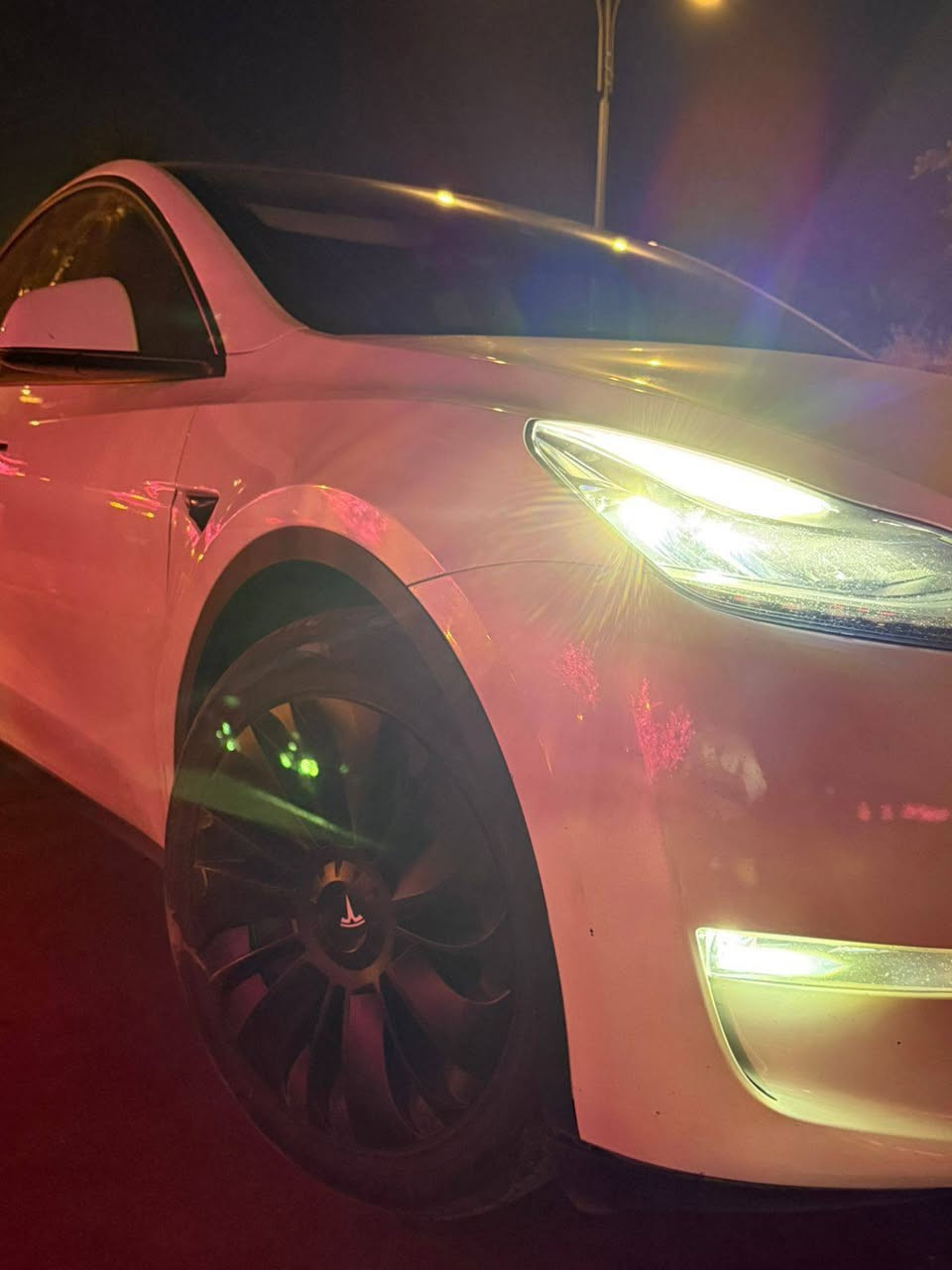 سياره تسلا دبل ماطو
كامل الموصفات Y
اوف لان 
سعر ٢١٠٠٠
وبيها مجال بسيط 
الاتصال ***********
