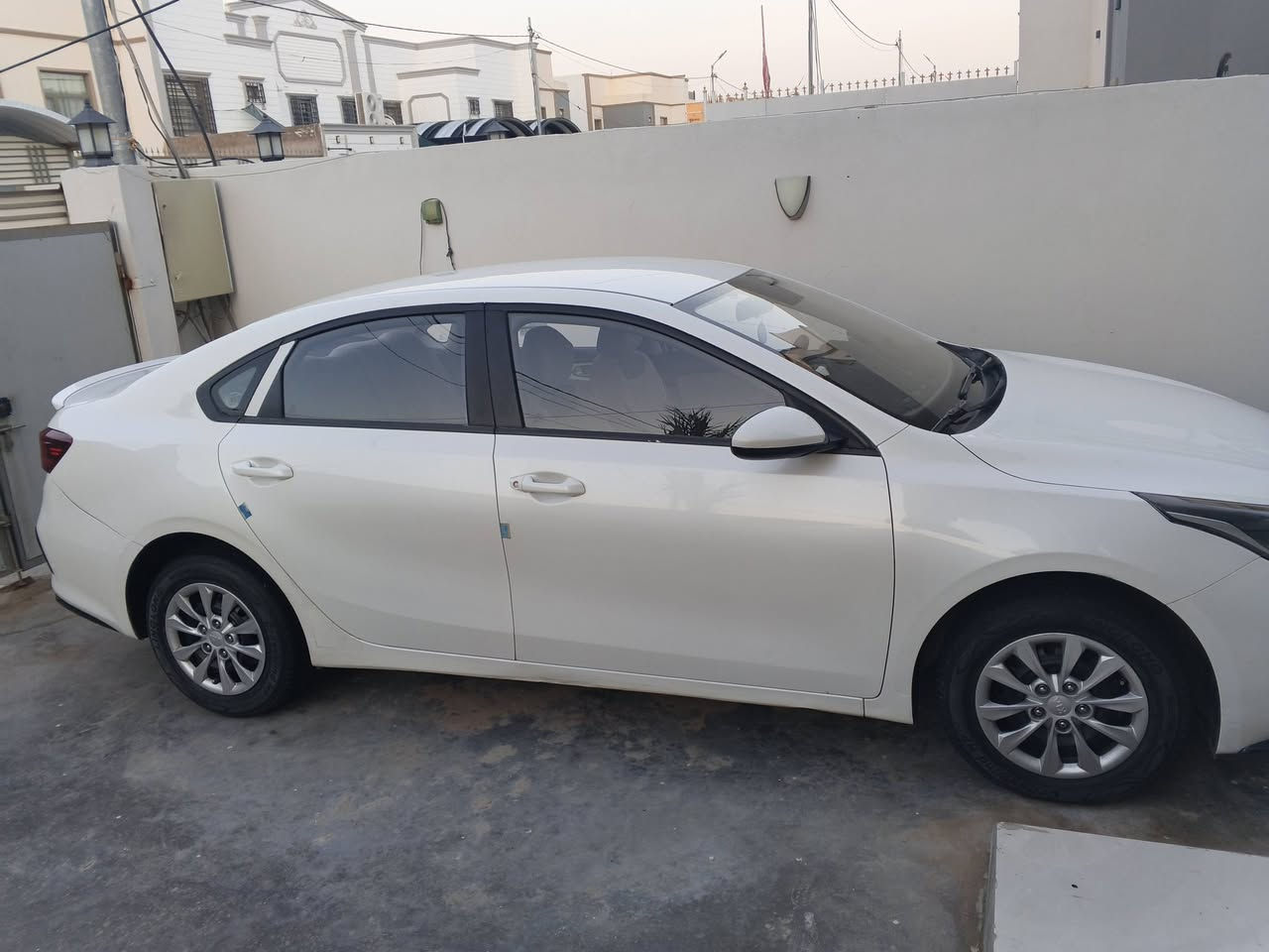 كي سيراتو 19 رقم اربيل سنويه جديده ستوه طلعت محرك 1600/تبريد ثلج تدفئه جاهزه من كلشي بيها جاملغ الخلفي بيه صبغ السعر 145/مكاني نجف اتصال وتساب ***********
