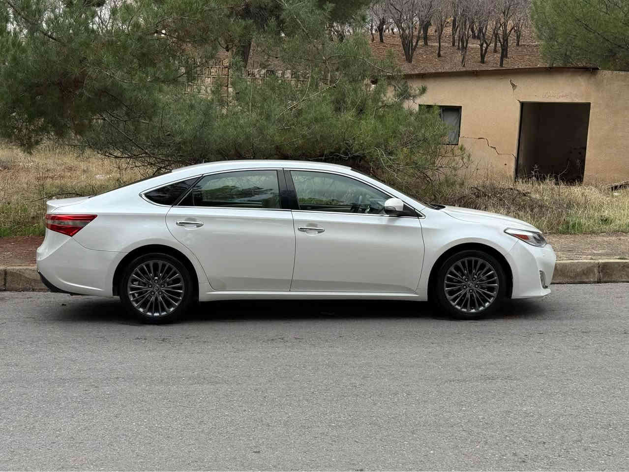 TOYOTA AVALON 2013 XLE خليجي
افلون 2013 خليجي 
الضرر بونيد بخ و شبر تعديل ع بارد بدون دواخل 
كير محرك تايرات باتري بشرط
رقم هزه سنويه جديد 
مكان السيارا دهوك
ماشيه 180 
السعر 168 ومجال بسيط 
للستسفار//
***********
***********

موصفات///
بصمه 
بصمت ابواب
تحكمات ستيرن
كشنات جلد
كشنات هيتر
حساسات امامي
حساسات خلفي دهوك, العراق
